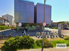  blue-shades-garage-paga-online-3 