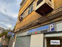  premium-garage-walk-4 