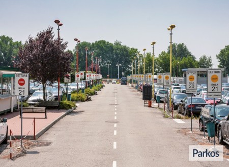 New Linate Parking Viale E. Forlanini 123 (Paga online) foto 4