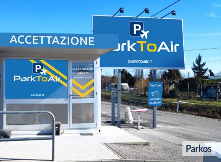 Park to Air Venezia (Paga in parcheggio) foto 4