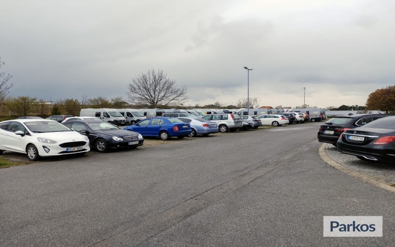 Parkplätze Flughafen Wien Anbieter packages - parkgebühren