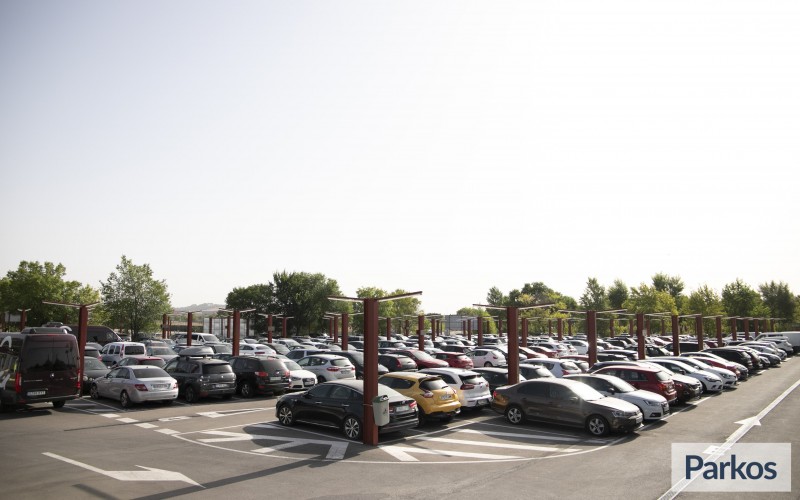 Go Parking Barajas Parking Madrid Paquetes de proveedores de aparcamiento en el aeropuerto de Madrid - tarifas de aparcamiento