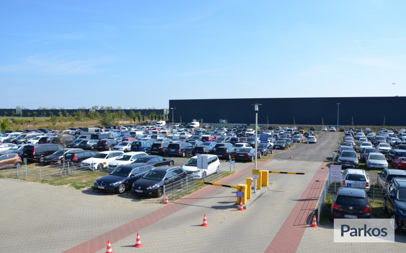 Parkplätze Flughafen Berlin Brandenburg Anbieter packages - parkgebühren