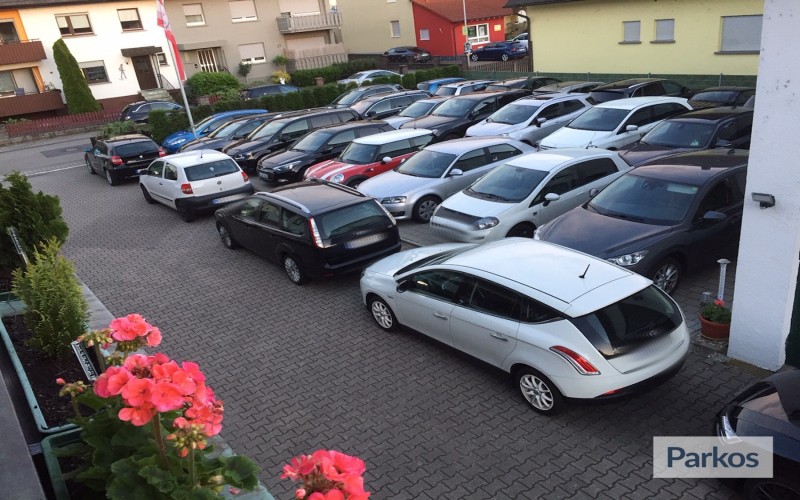 Parkplätze Flughafen Karlsruhe Anbieter packages - parkgebühren