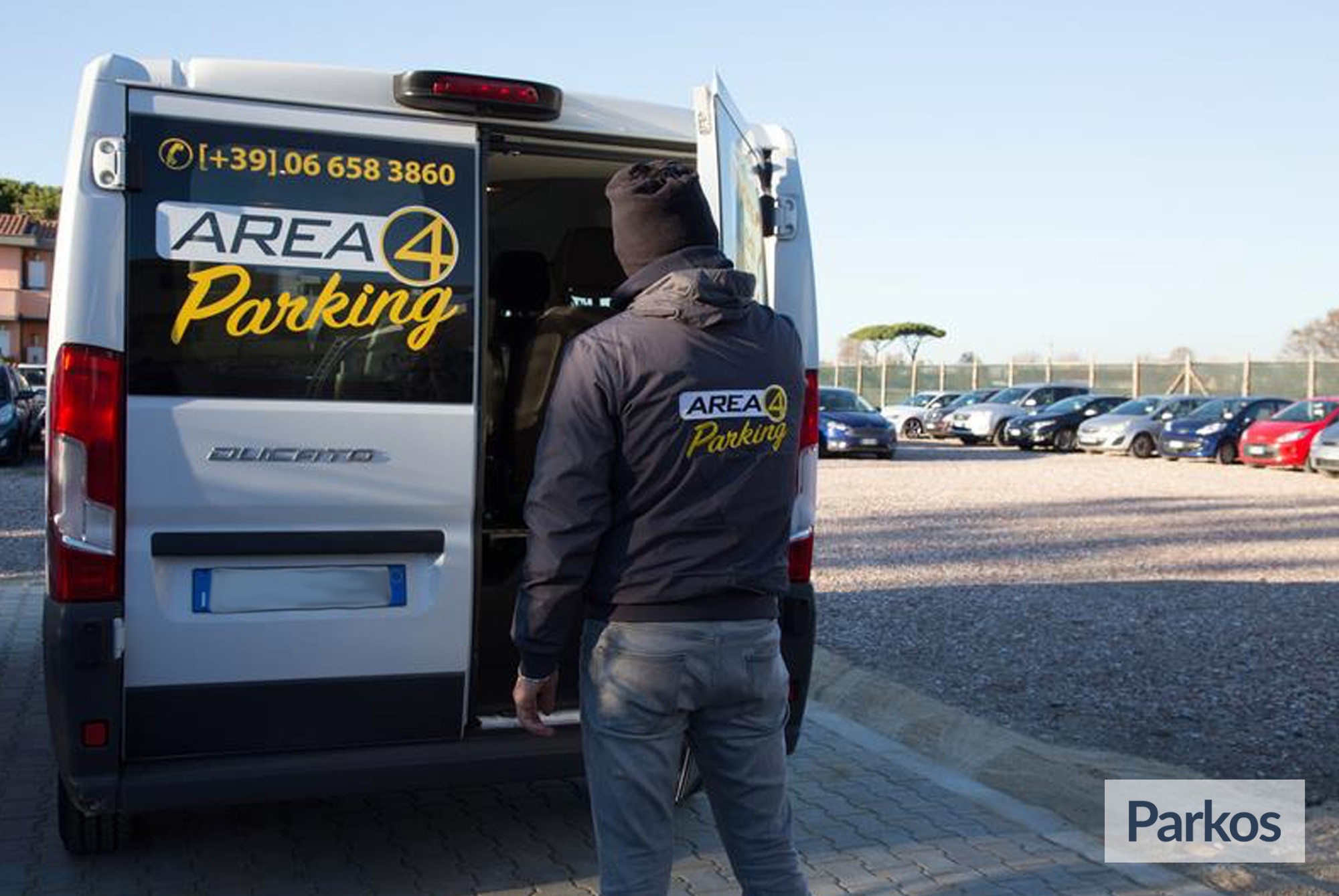Area 4 Parking (Paga online) - Parcheggio Fiumicino - picture 1