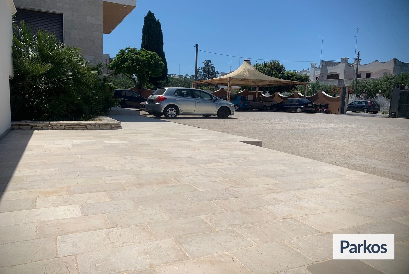 Baldassarre Parking (Paga in parcheggio) - Parcheggio Aeroporto Bari - picture 1