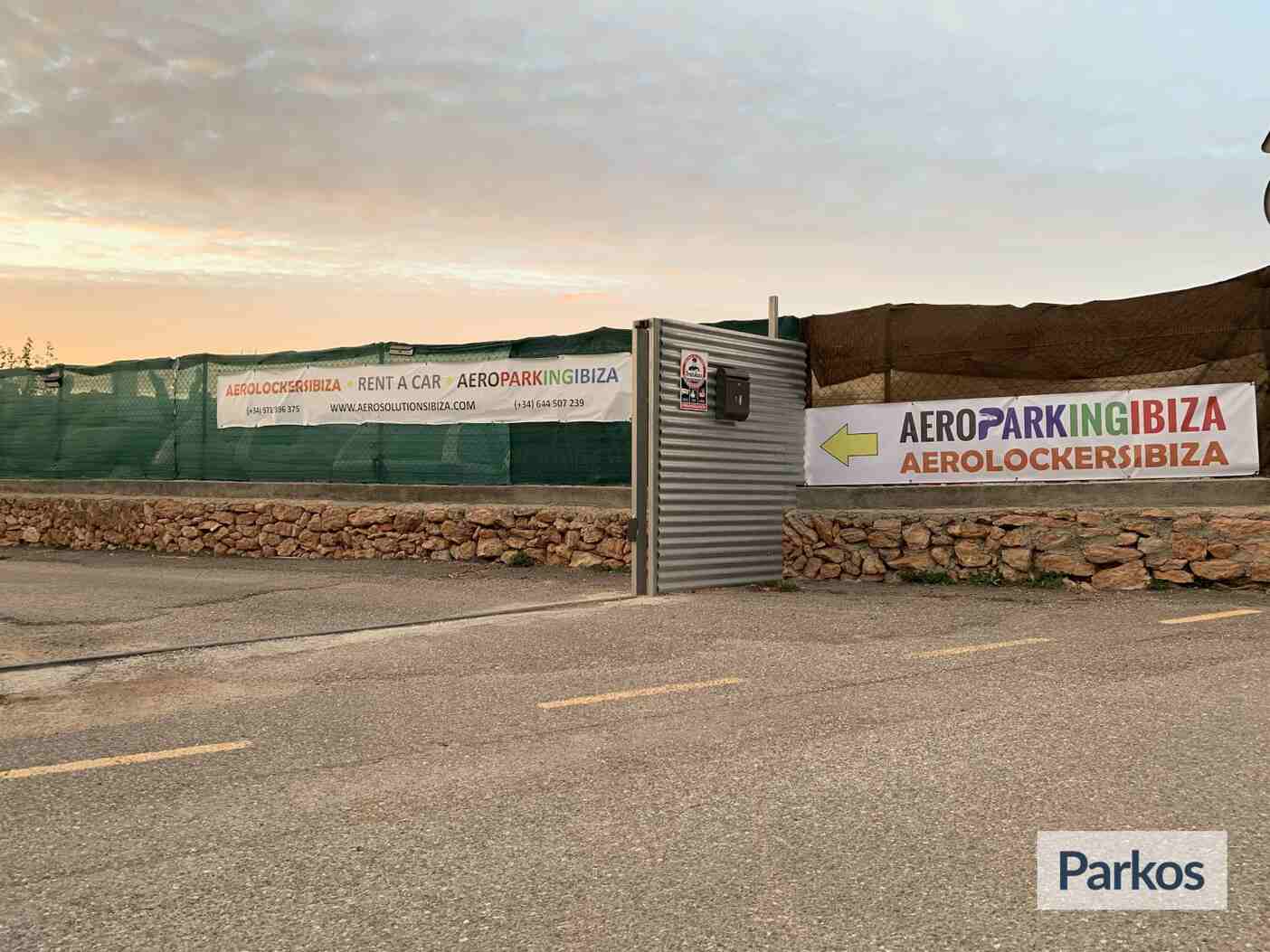 Aeroparking Ibiza (Paga online) - Parking Aeropuerto Ibiza - picture 1