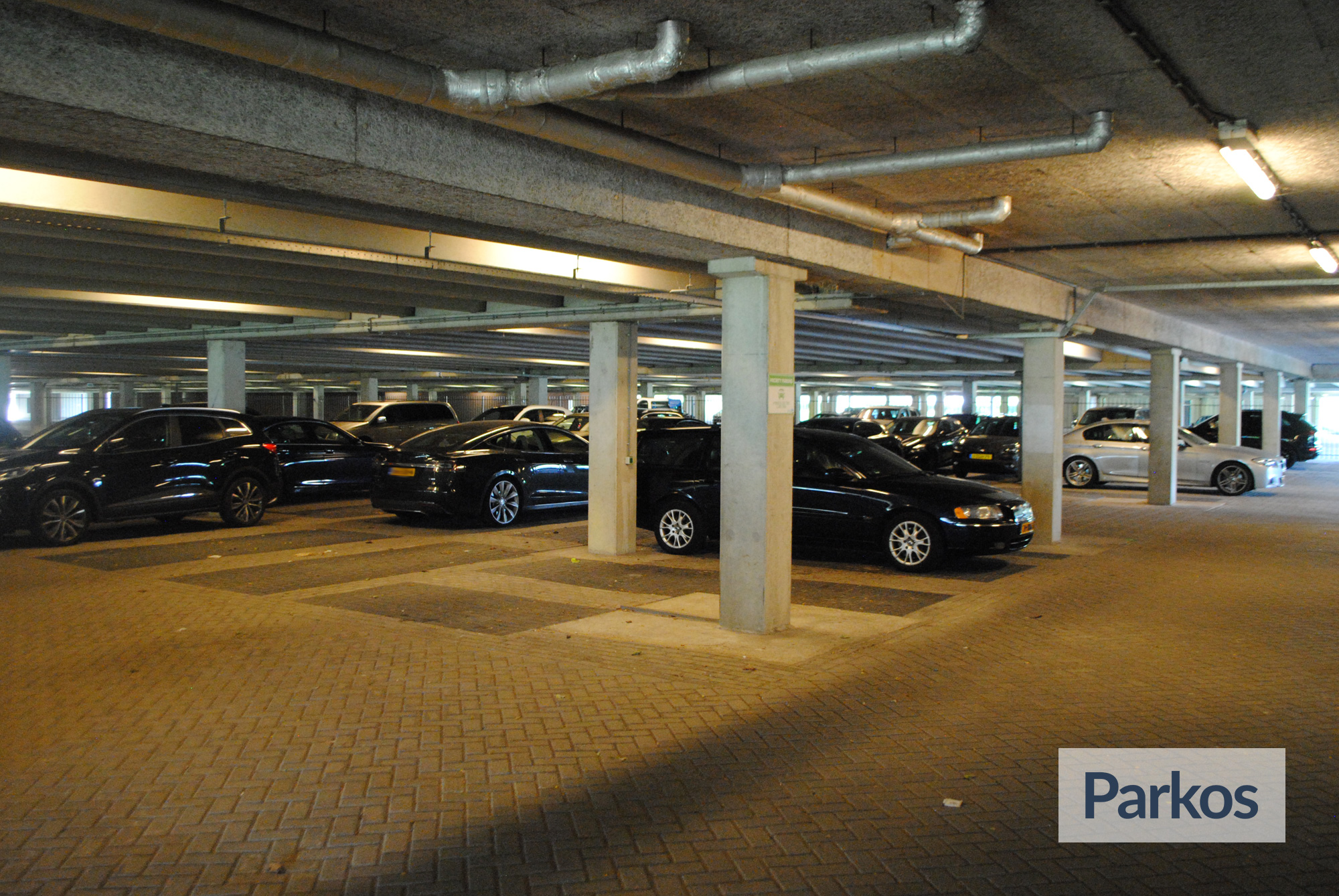 Comfort Parking - Parken Flughafen Amsterdam - picture 1