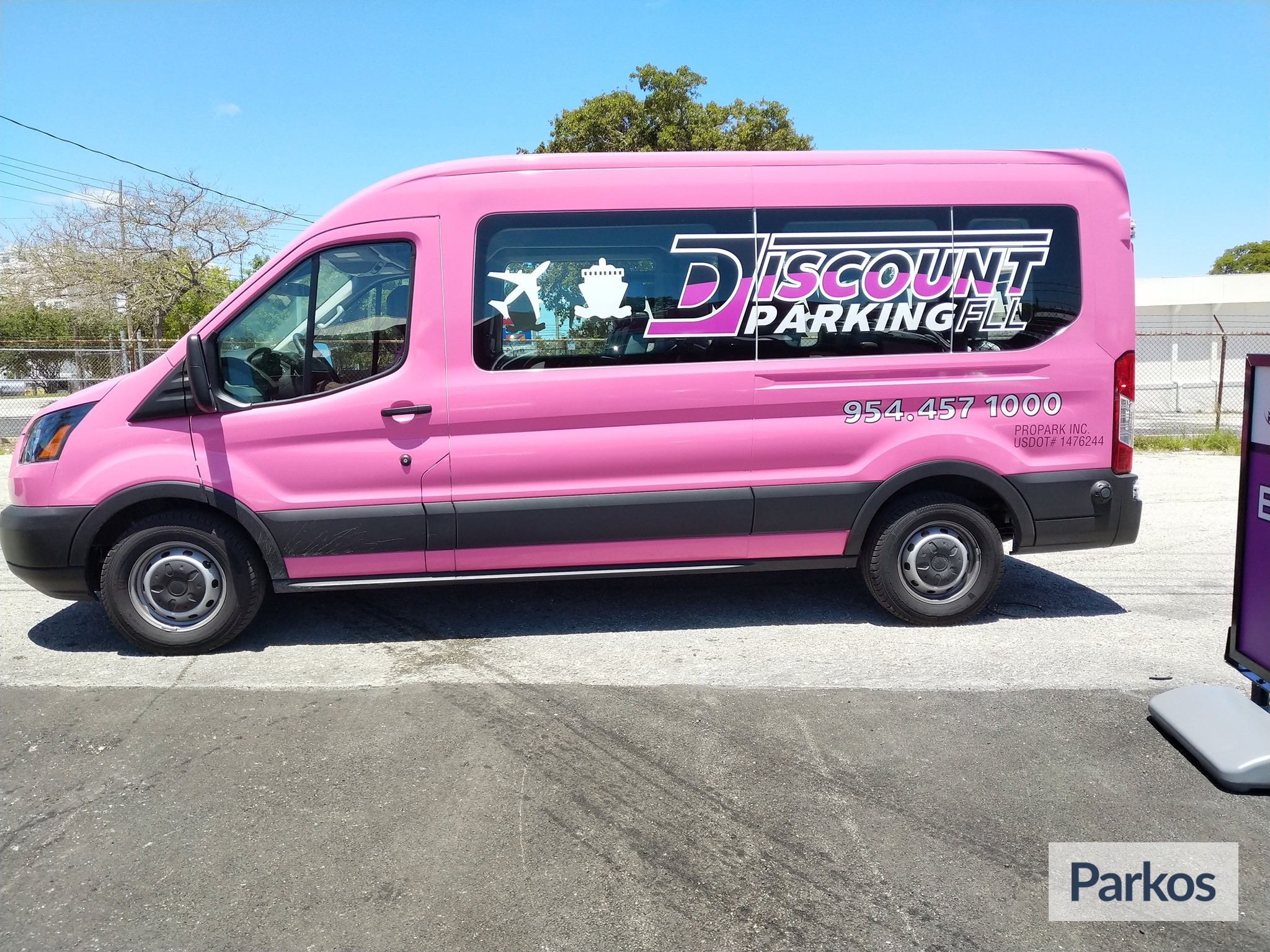 Discount Parking (FLL) - Fort Lauderdale Airport Parking - picture 1