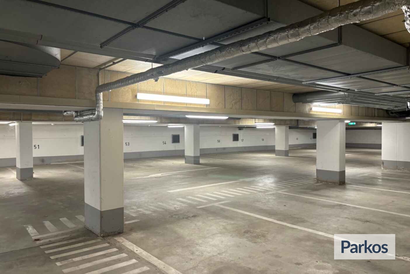 Düsseldorf Flughafen Parken Direkt Am Terminal P3 parkos.de