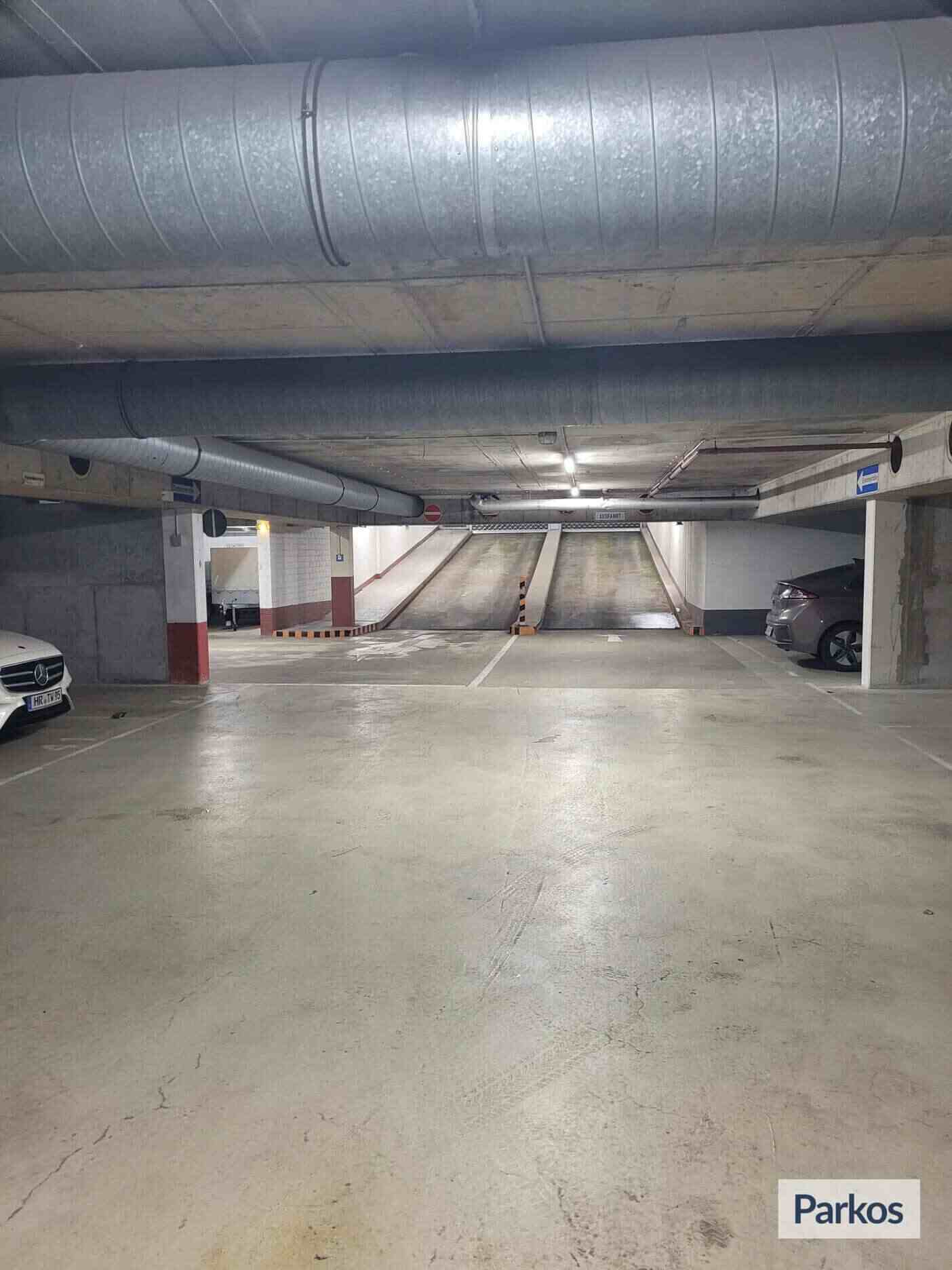Easy Park HZ - Parking Aéroport Francfort - picture 1