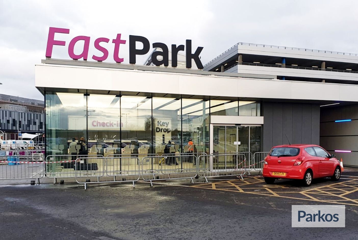 Fast Park Edinburgh Airport Read reviews and compare prices