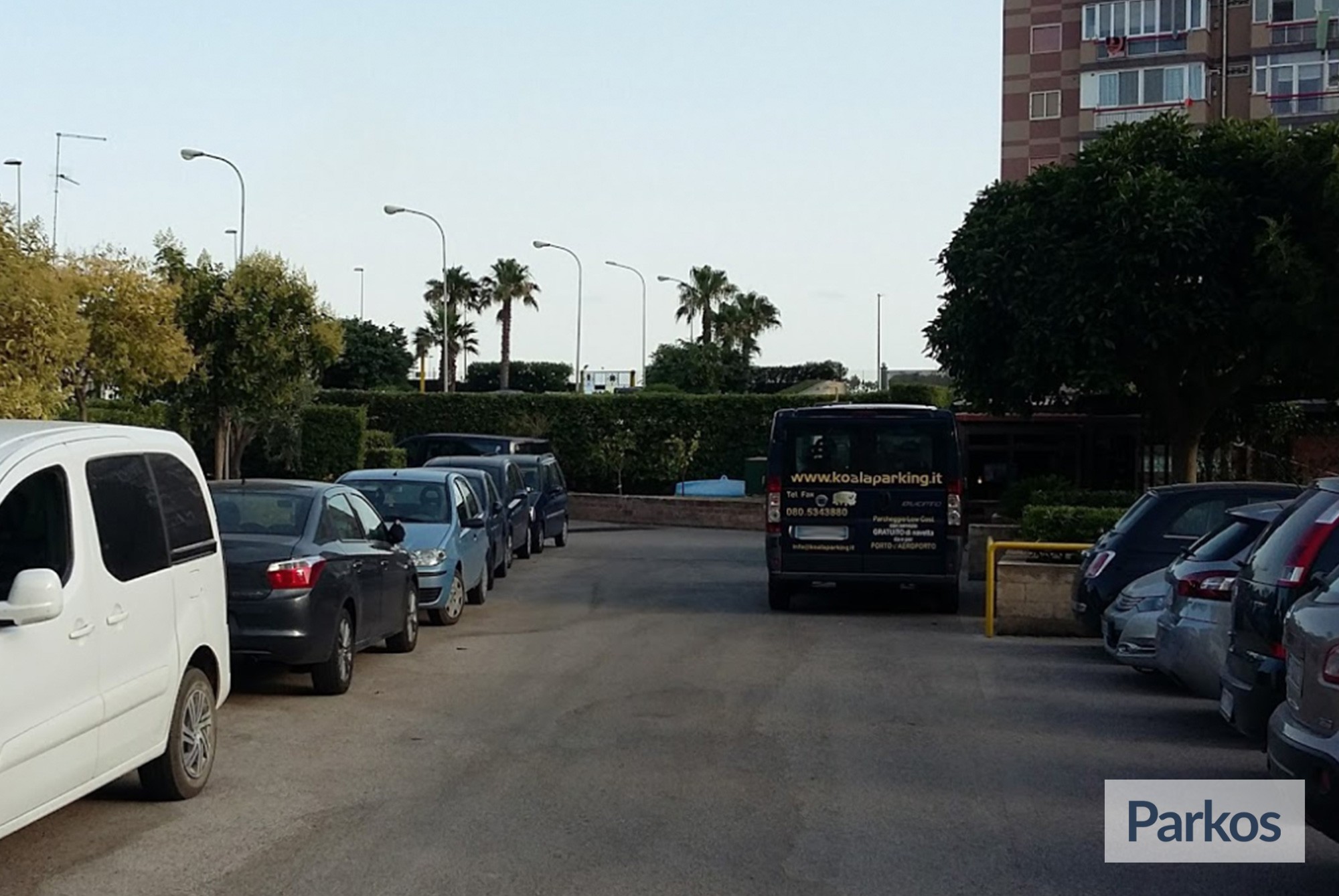 Koala Parking (Paga online) - Parcheggio Aeroporto Bari - picture 1