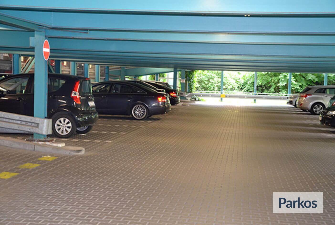 Mainparkhaus Frankfurt - Parking Aéroport Francfort - picture 1