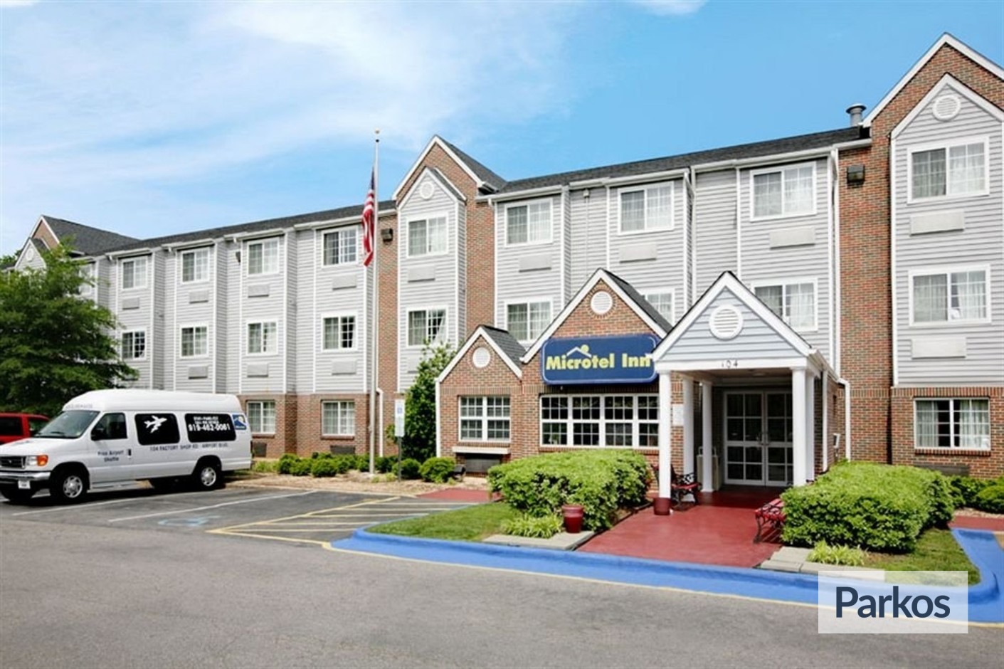 Microtel INN & Suites (RDU) - RDU Parking - picture 1