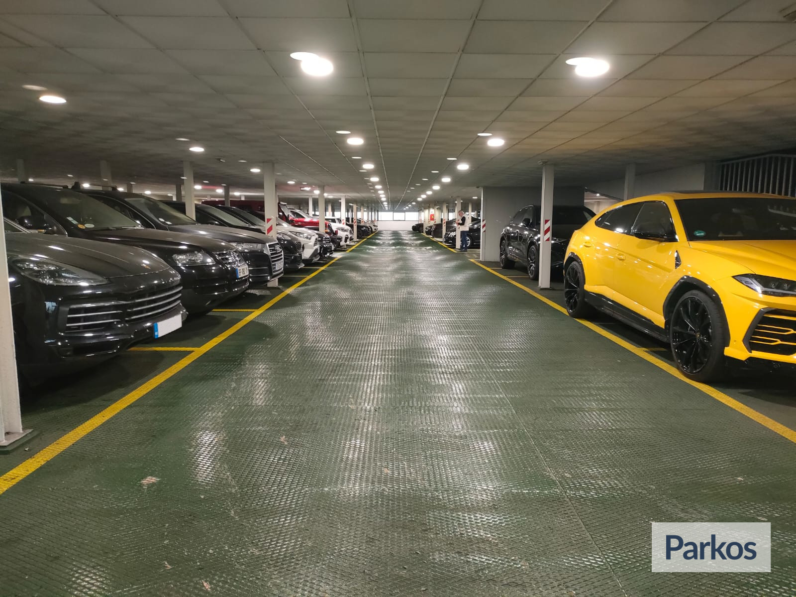 Parking Airport Picasso - Parking Aeropuerto Málaga-Costa Del Sol - picture 1