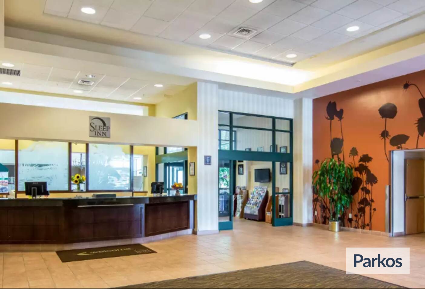 Sleep Inn Lake Wright (ORF) - Norfolk Airport Parking - picture 1
